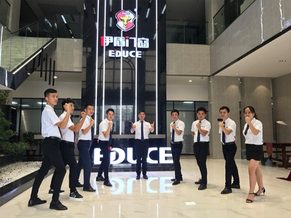 伊盾門窗經銷商幫扶團隊